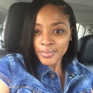 Meet your Posher, Ramona